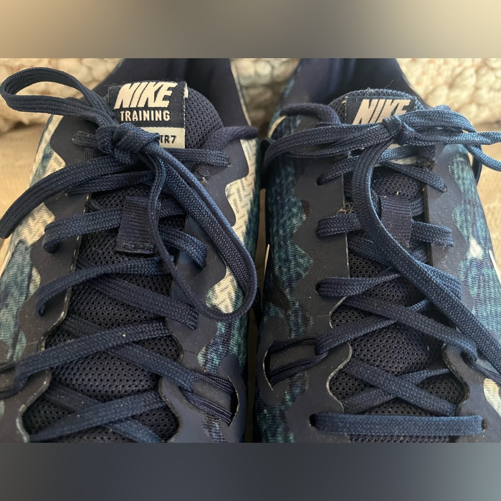 Men’s Nike Training Shoes, Navy, Blue & White Running Shoes, Men’s Size 11 - Picture 5 of 13